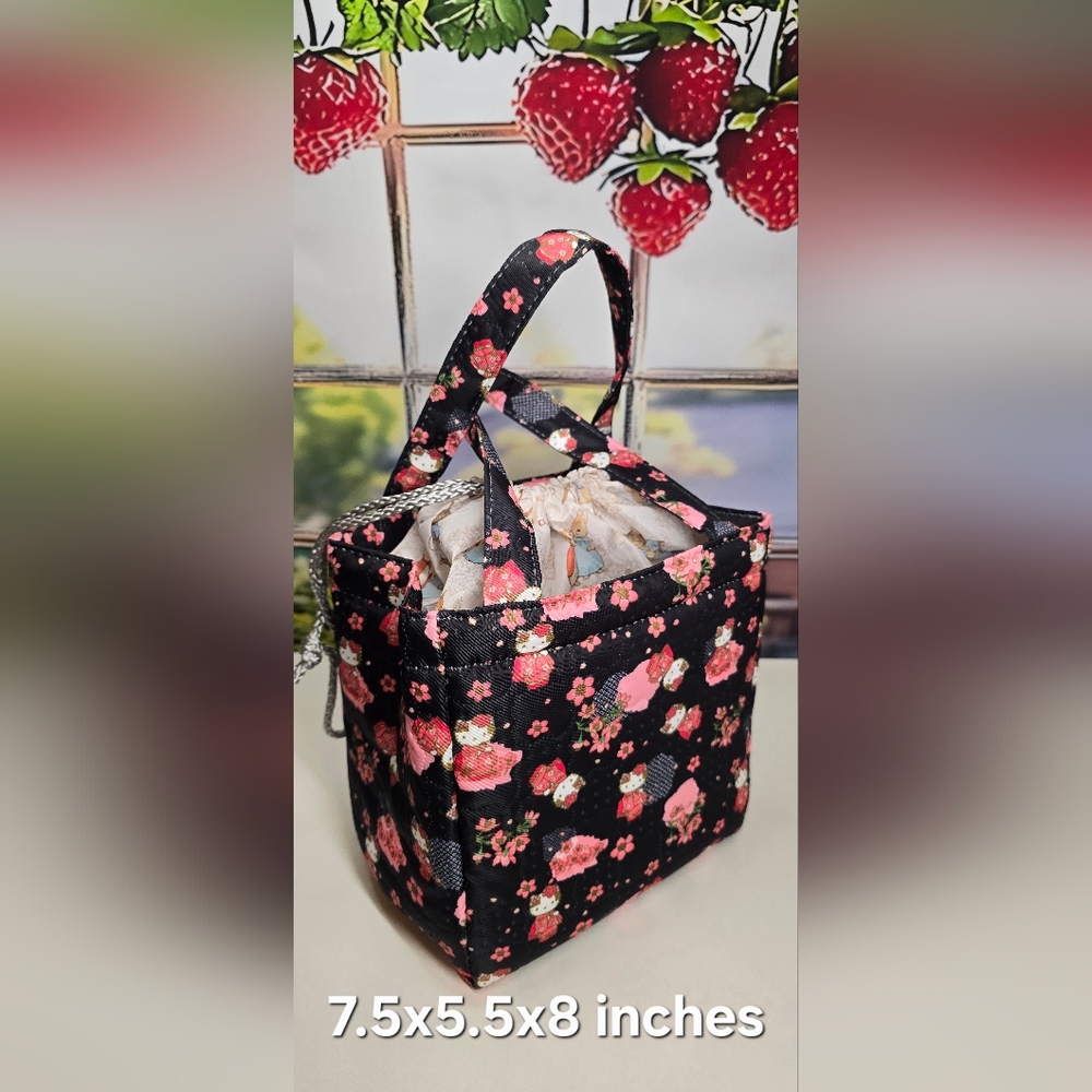 Hello Kitty Floral Print Quilted Tote Bag - Black and Pink